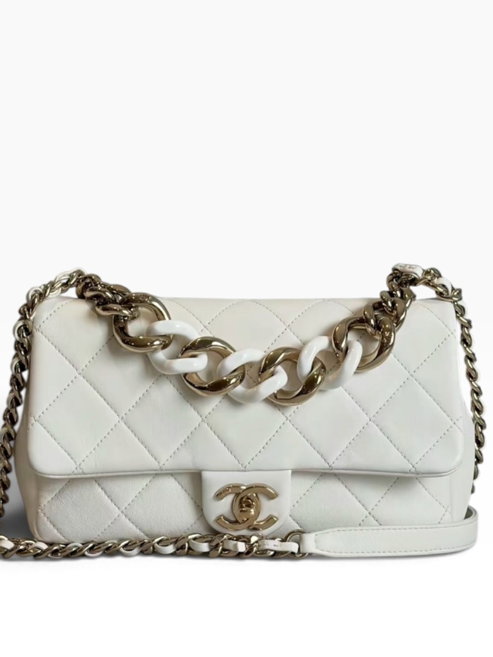 Chanel Flap Bag White Quilted Lambskin Leather GHW